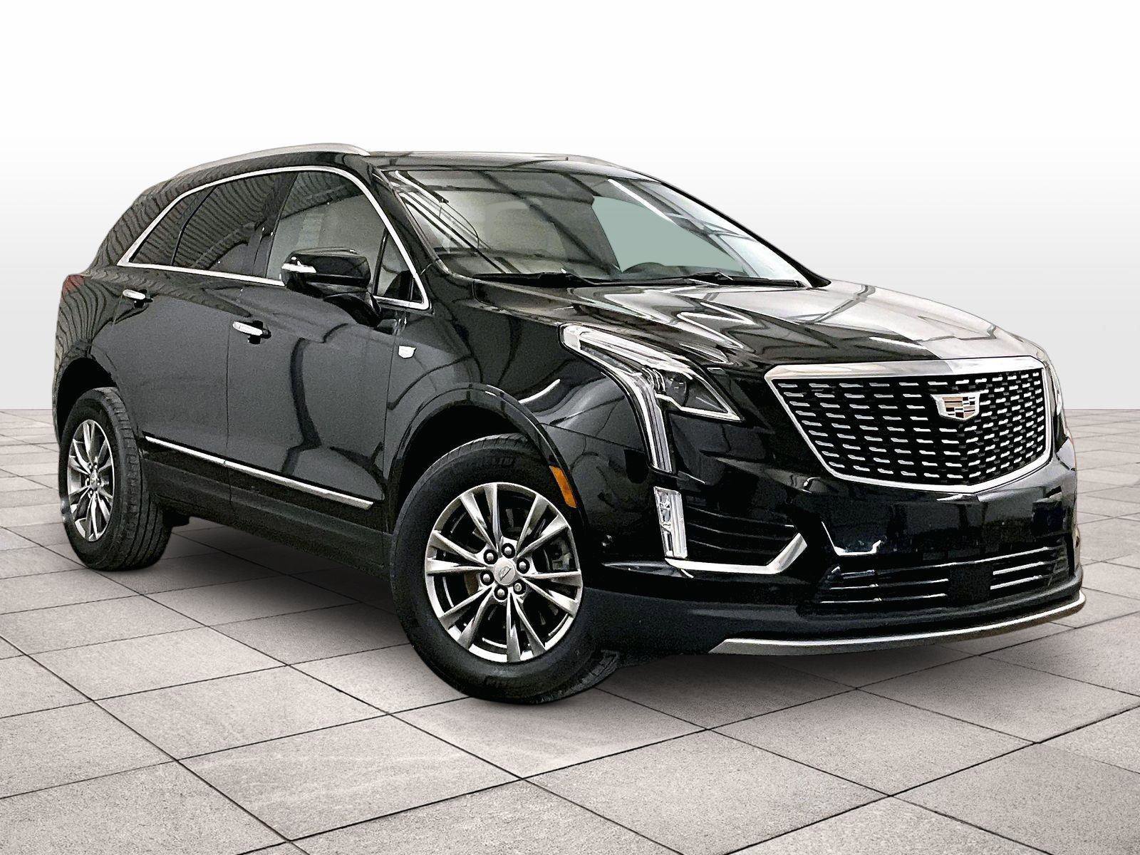 Used 2021 Cadillac XT5 Premium Luxury AWD/4WD image 2
