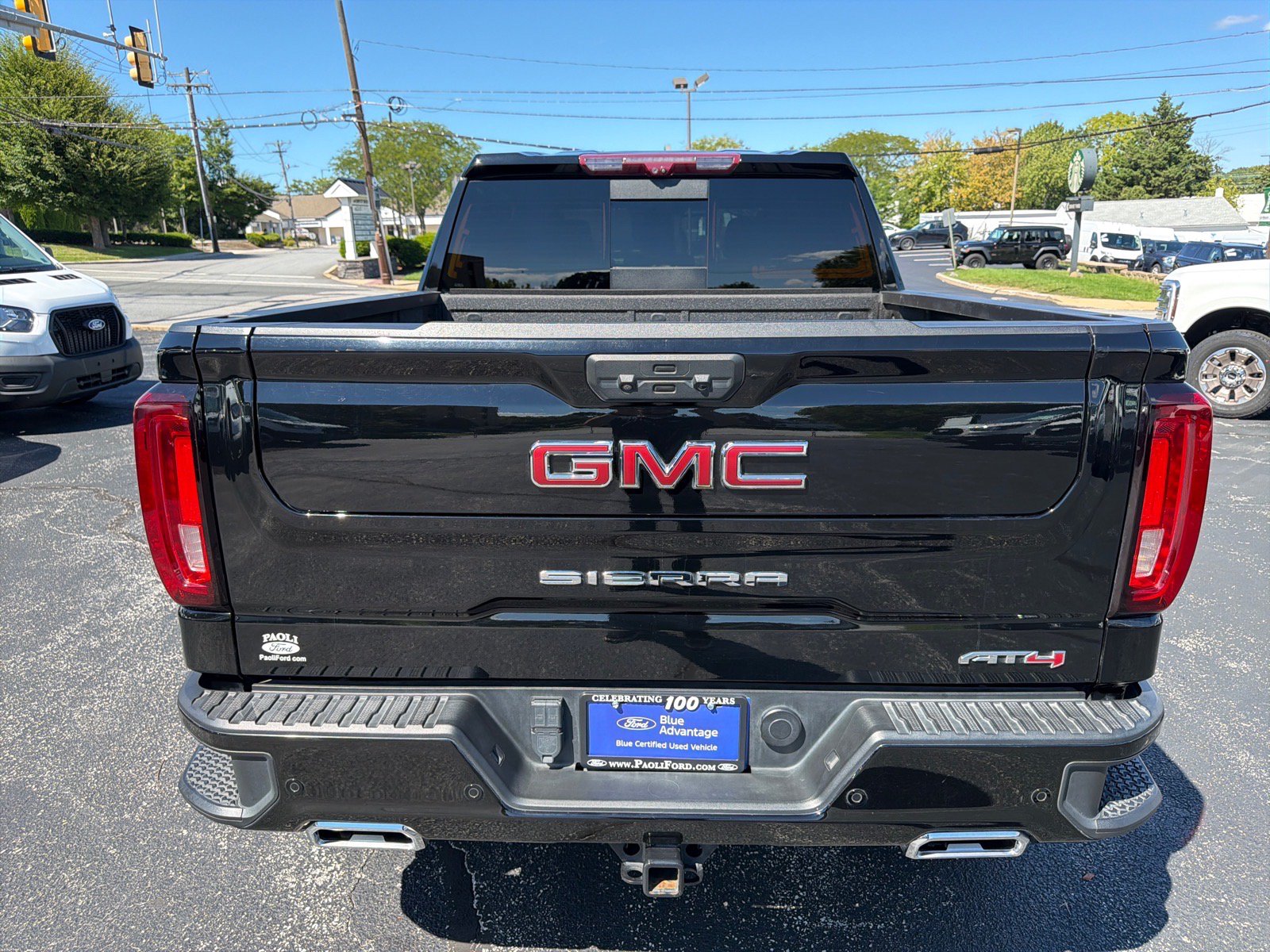 Used 2023 GMC Sierra 1500 AT4 w/ Technology Package AWD/4WD image 10