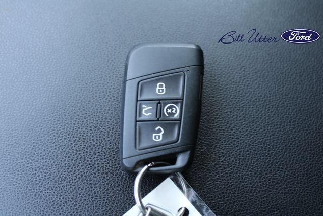Used 2019 Volkswagen Atlas SE w/ Towing Package AWD/4WD image 11