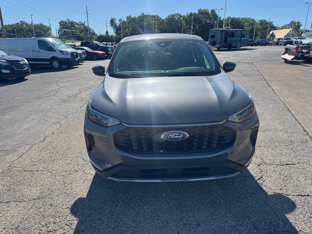 Certified 2024 Ford Escape Active w/ Tech Pack #2 AWD/4WD image 2