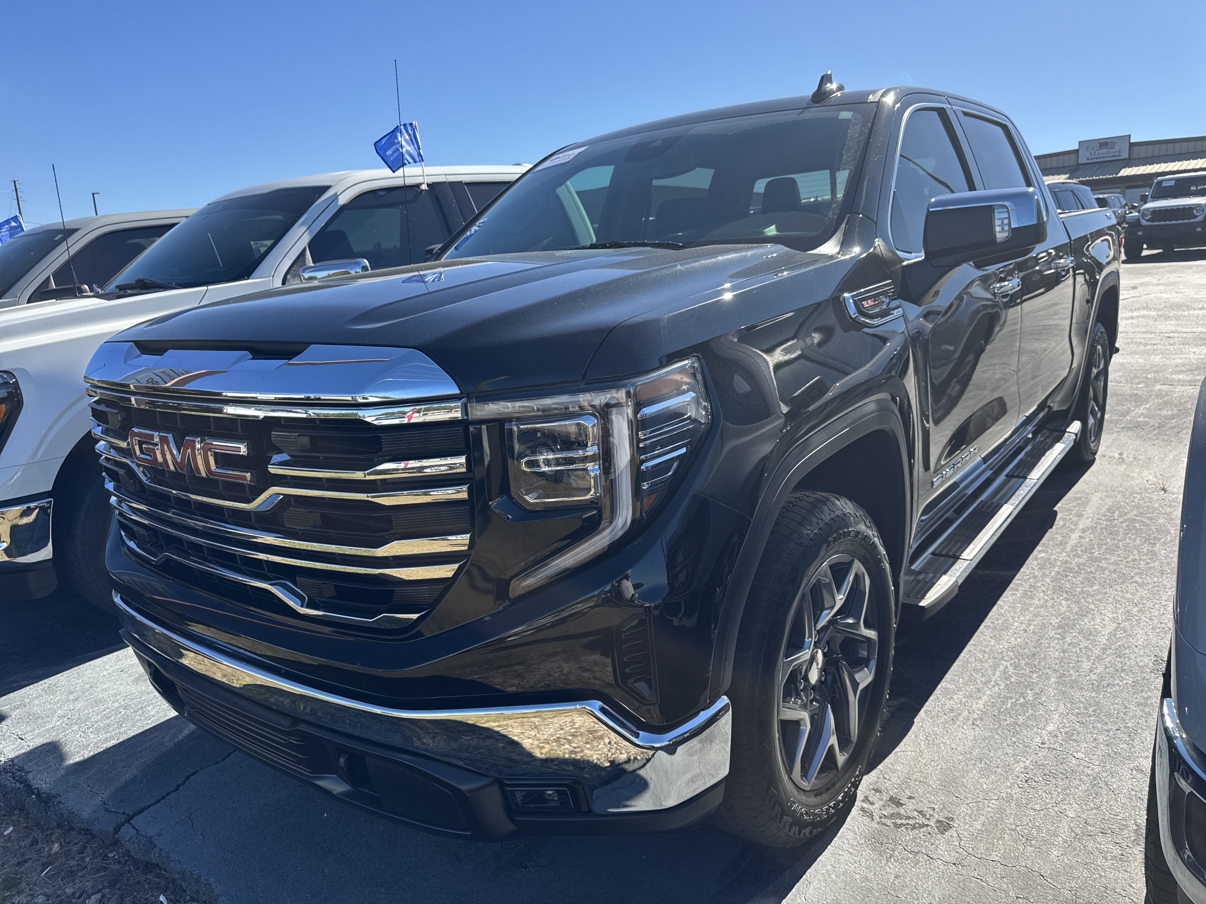Used 2025 GMC Sierra 1500 SLT w/ SLT Premium Package
