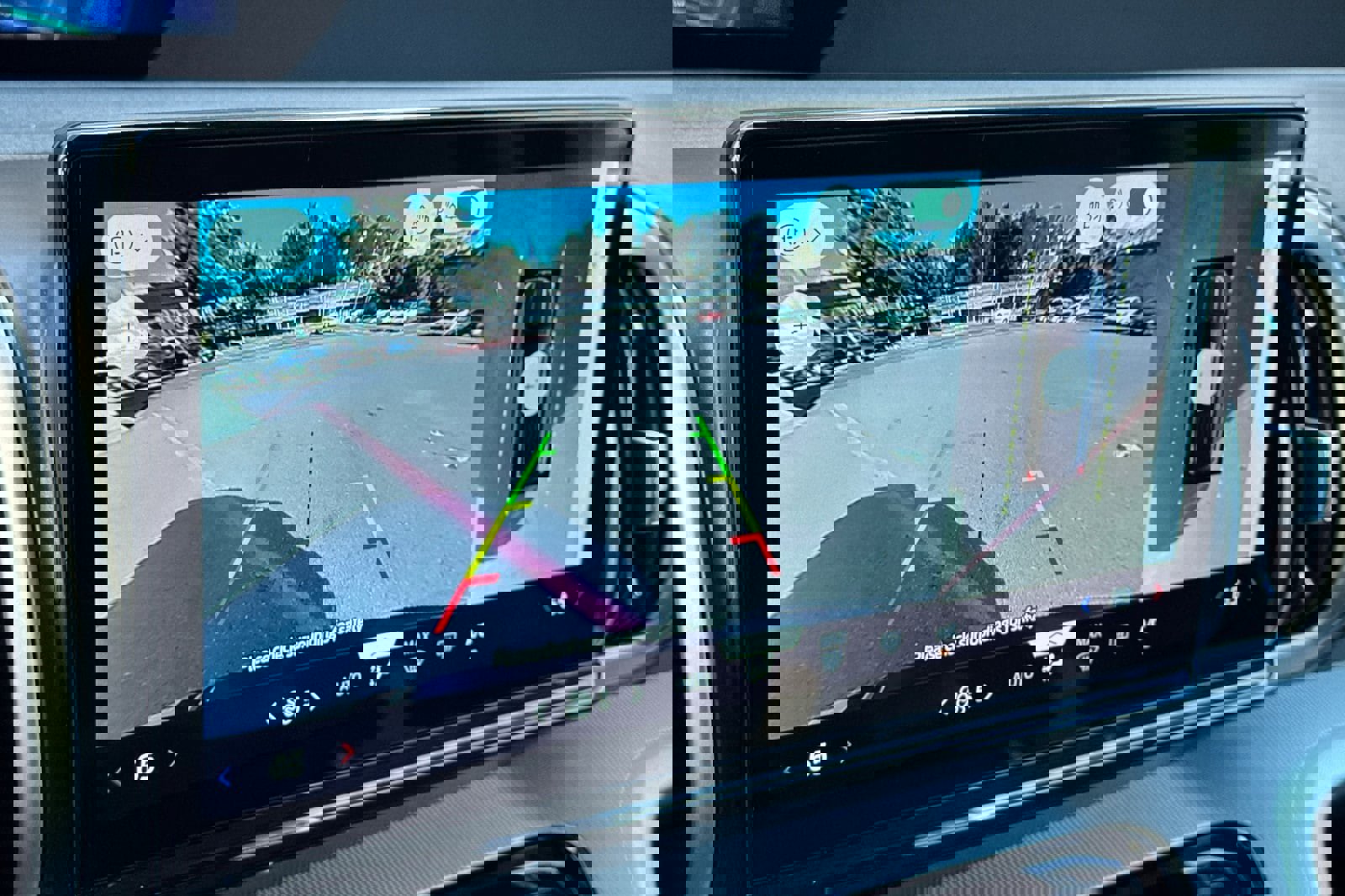 Certified 2025 Ford Expedition Active image 21