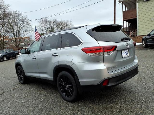 Used 2019 Toyota Highlander SE image 5