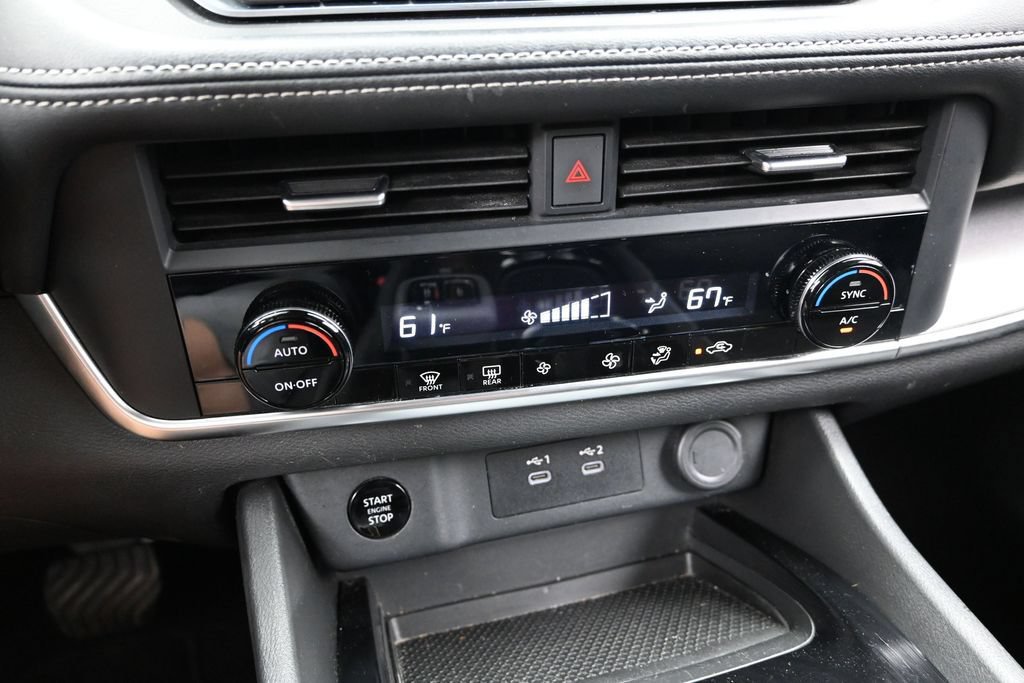 Used 2024 Nissan Rogue SV AWD/4WD image 32