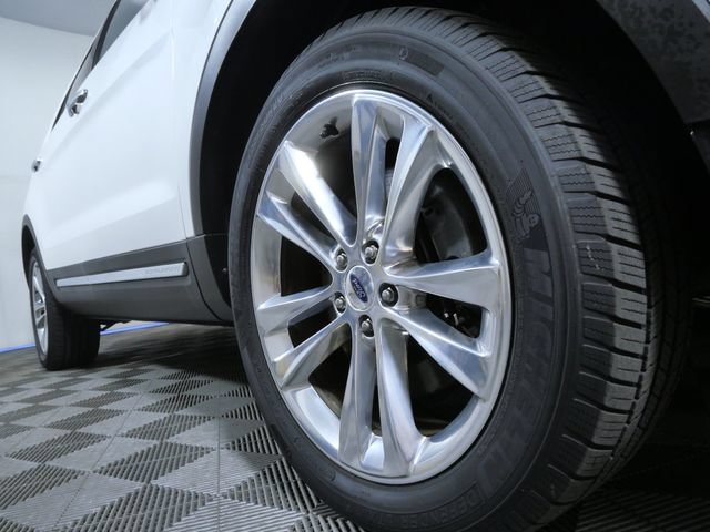 Certified 2018 Ford Explorer Limited w/ Equipment Group 301A AWD/4WD image 25