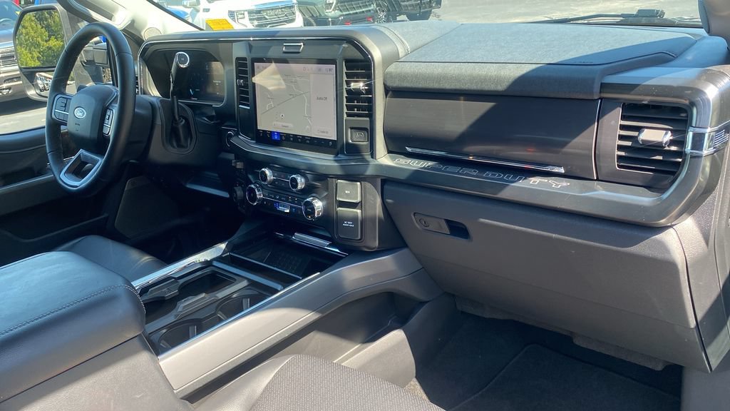 Certified 2025 Ford F350 Lariat AWD/4WD image 11