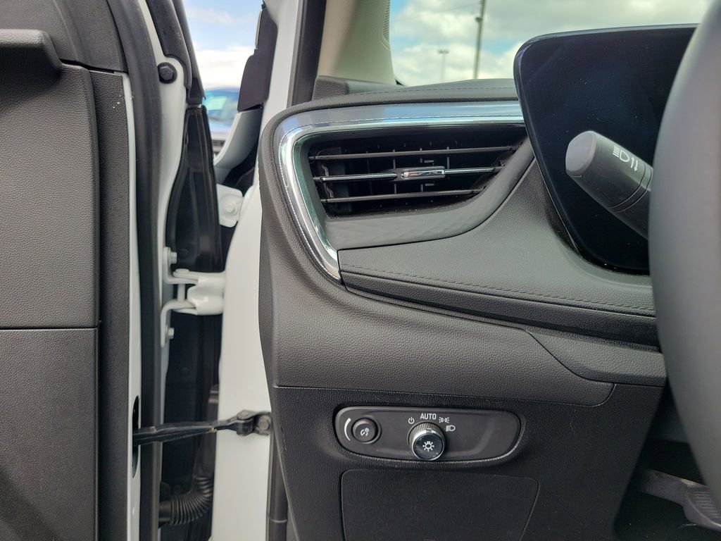Used 2025 Buick Encore GX Preferred FWD image 23
