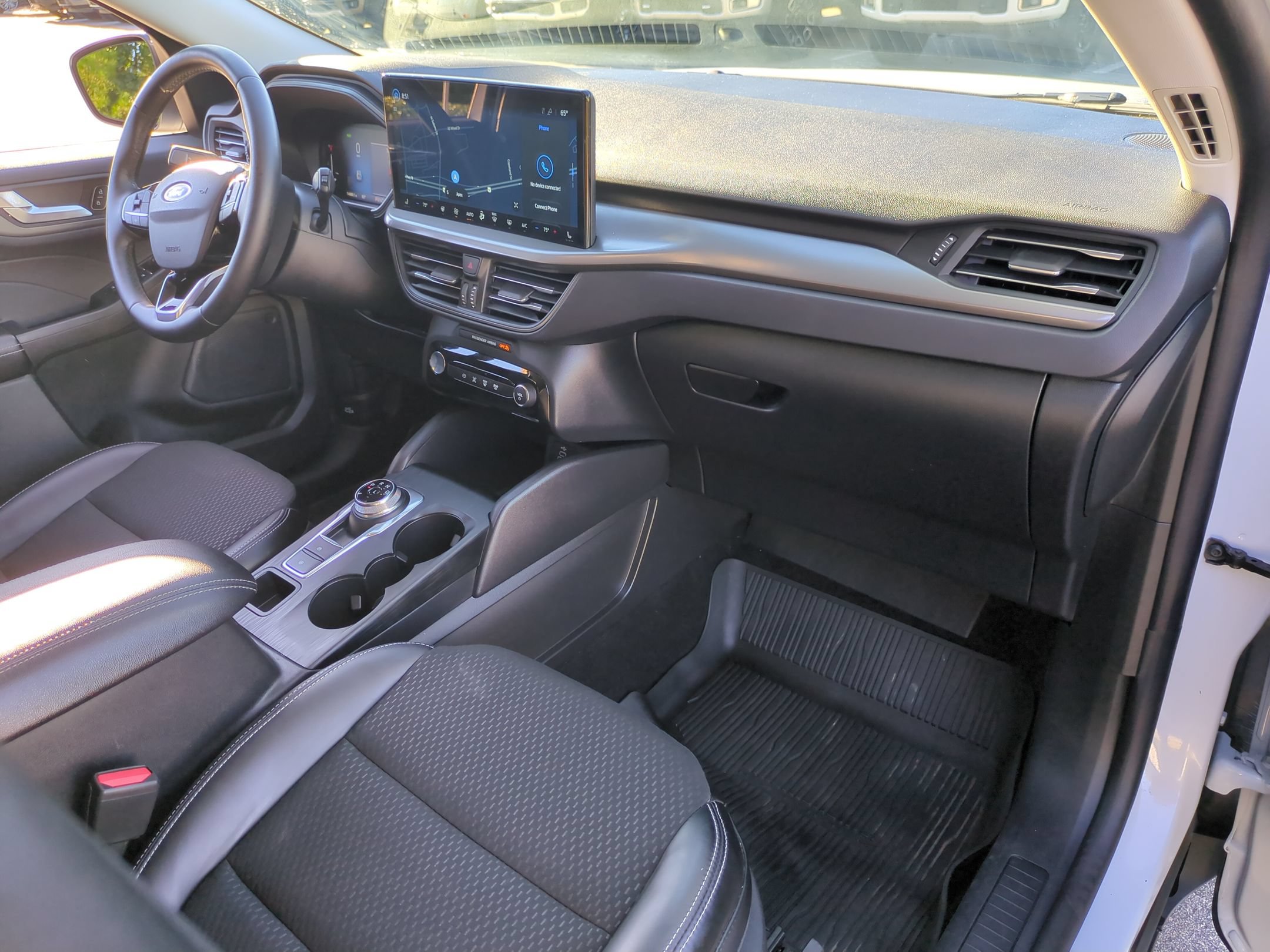 Certified 2025 Ford Escape SE FWD image 40