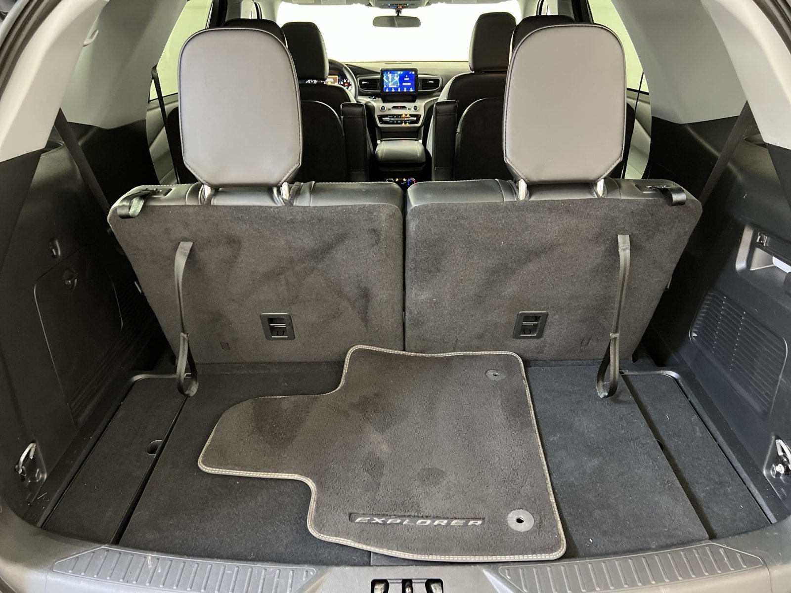 Certified 2023 Ford Explorer XLT w/ Equipment Group 202A AWD/4WD image 27