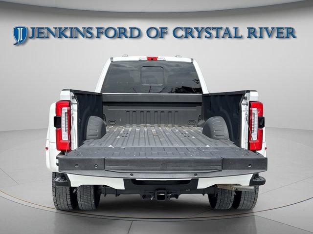 Certified 2023 Ford F450 Platinum w/ FX4 Off-Road Package image 6