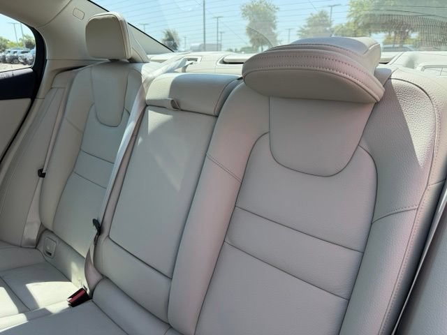 Used 2024 Volvo S60 B5 Plus AWD/4WD image 20