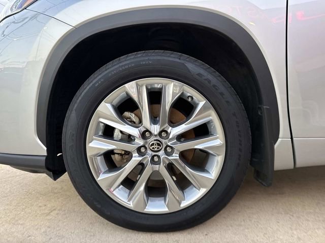 Used 2022 Toyota Highlander Limited image 5