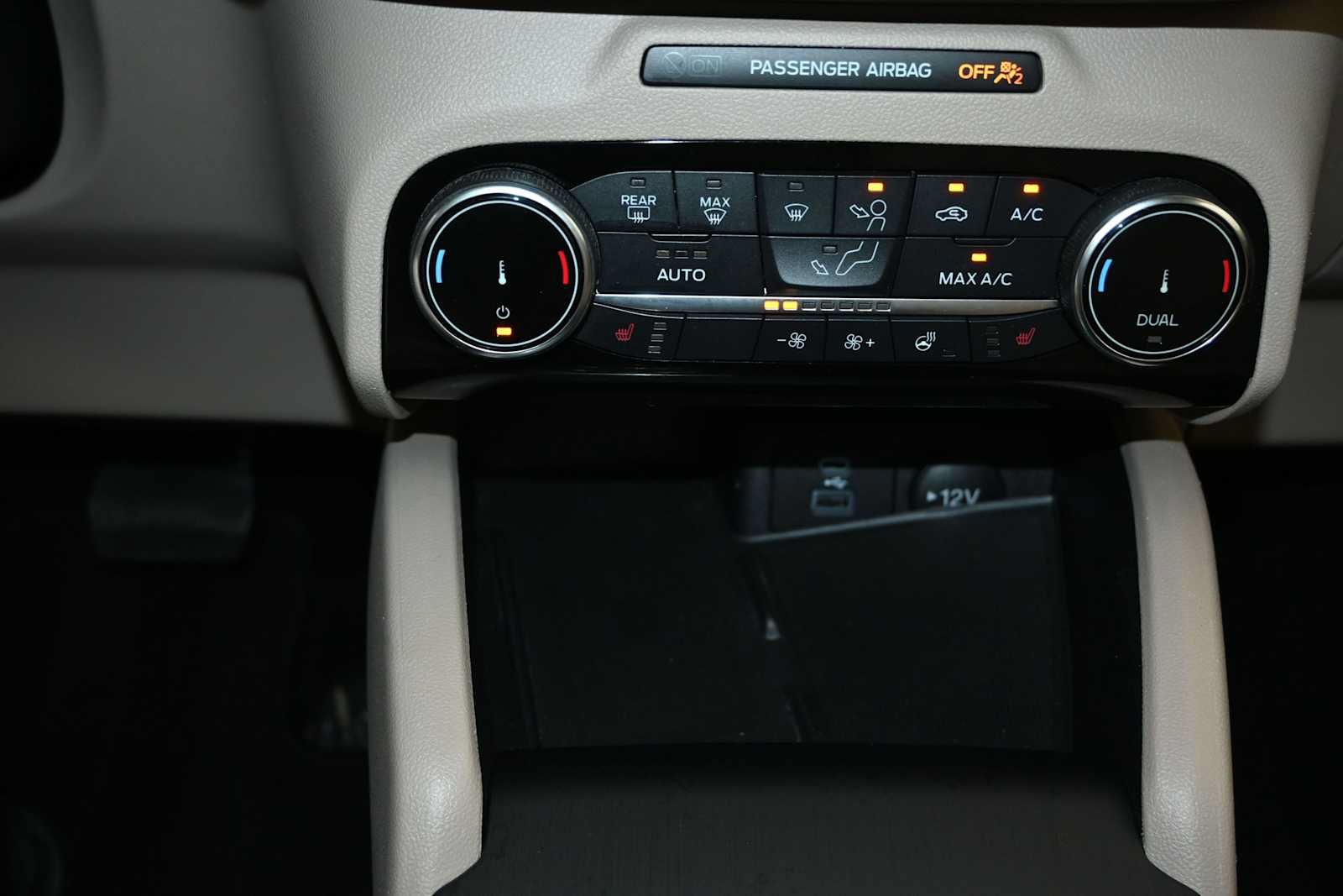 Certified 2022 Ford Escape SEL w/ Technology Package AWD/4WD image 25
