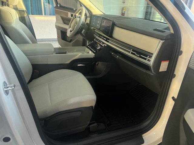 Used 2026 Hyundai Santa Fe SE FWD image 11