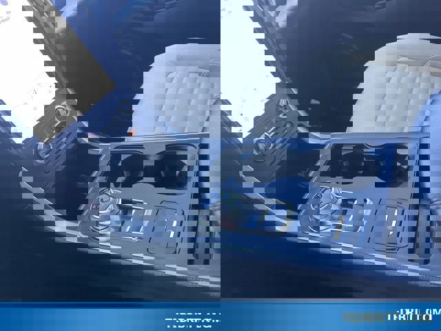 Certified 2024 Ford Edge SE image 33