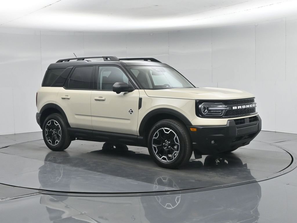 Certified 2025 Ford Bronco Sport Outer Banks w/ Outer Banks Tech Package+ AWD/4WD image 27