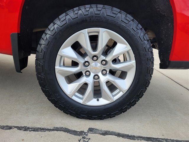 Used 2023 Chevrolet Silverado 1500 Custom AWD/4WD image 9