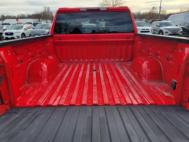 Used 2023 Chevrolet Silverado 1500 Custom image 9