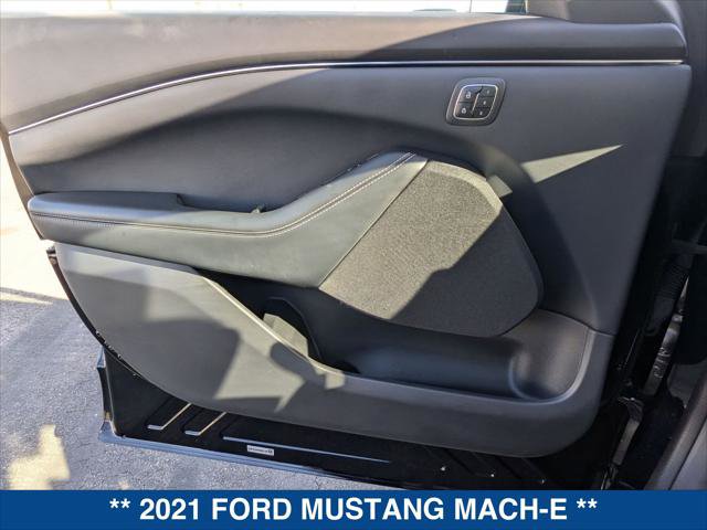 Certified 2021 Ford Mustang Mach-E Select image 11