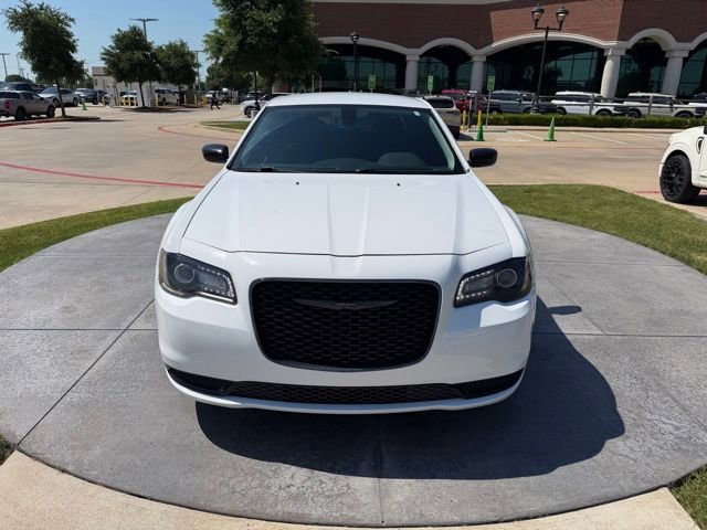 Used 2023 Chrysler 300 Touring w/ Sport Appearance Package RWD image 2