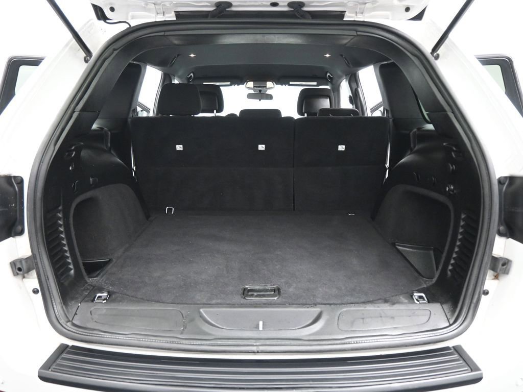 Used 2021 Jeep Grand Cherokee Laredo RWD image 20