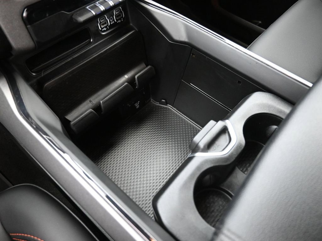 Used 2022 RAM 1500 Big Horn w/ Built-to-serve Edition image 32