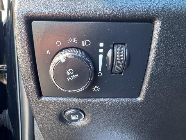 Used 2019 Jeep Grand Cherokee Limited w/ Luxury Group II image 18