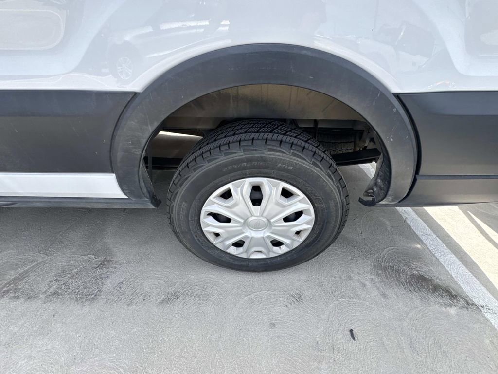 Certified 2021 Ford Transit 350 XLT RWD image 5