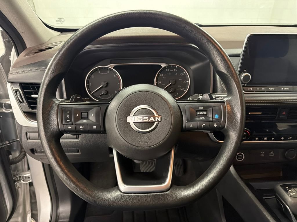 Used 2022 Nissan Rogue SV image 18