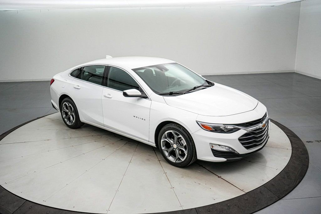 Used 2024 Chevrolet Malibu LT image 8