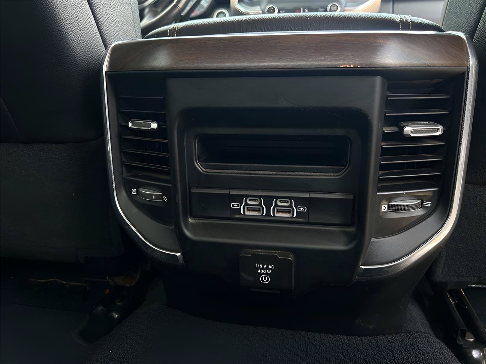 Used 2022 RAM 3500 Laramie AWD/4WD image 15