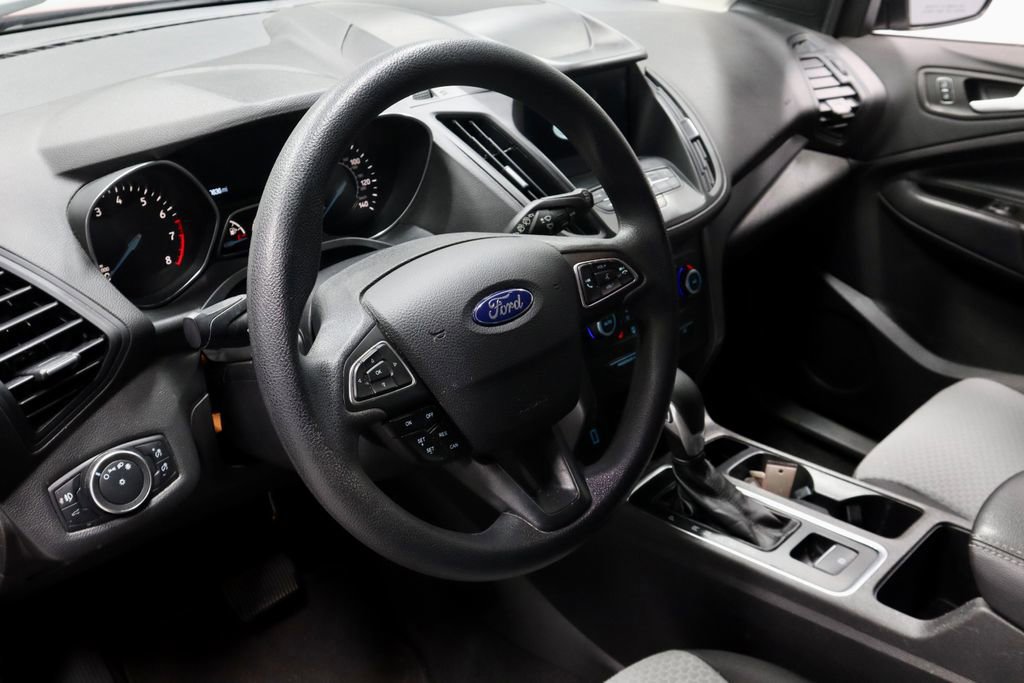 Certified 2019 Ford Escape SE FWD image 25