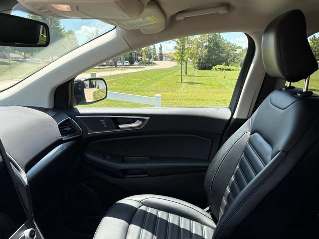 Certified 2024 Ford Edge SEL w/ Convenience Package AWD/4WD image 17
