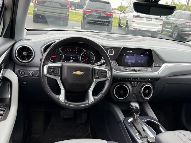 Used 2020 Chevrolet Blazer LT w/ Sound & Technology Package FWD image 9