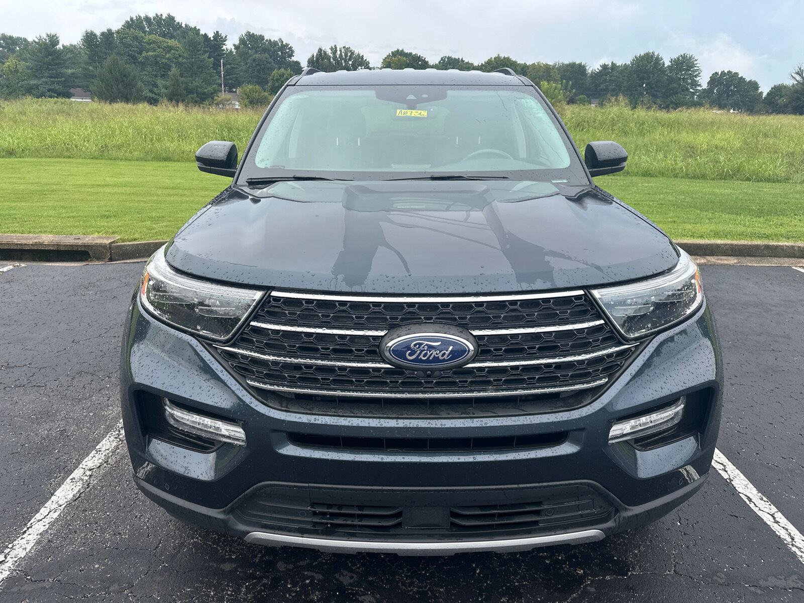Certified 2024 Ford Explorer XLT w/ Equipment Group 202A AWD/4WD image 11