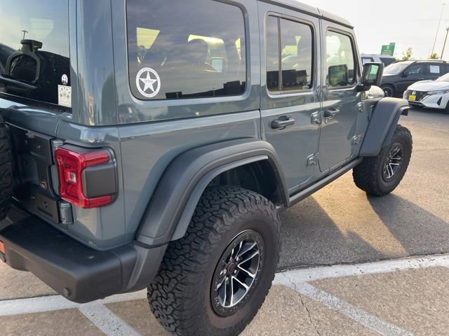 Used 2025 Jeep Wrangler Unlimited Rubicon w/ XTREMEE 35" Tire Package AWD/4WD image 15