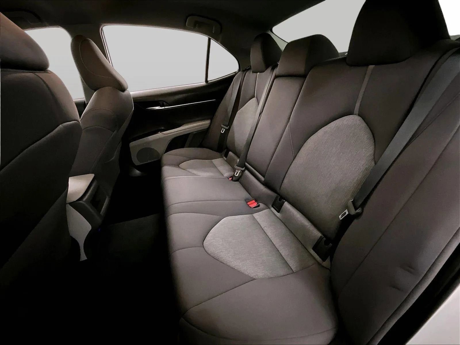 Used 2024 Toyota Camry LE image 25