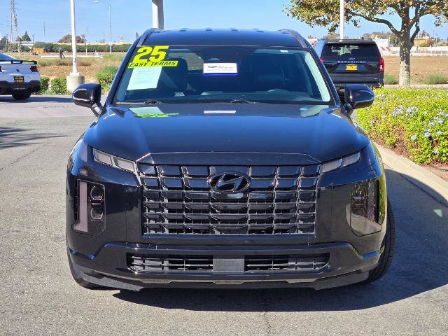 Used 2025 Hyundai Palisade SEL FWD image 2