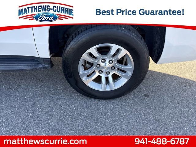 Used 2019 Chevrolet Suburban LT image 17