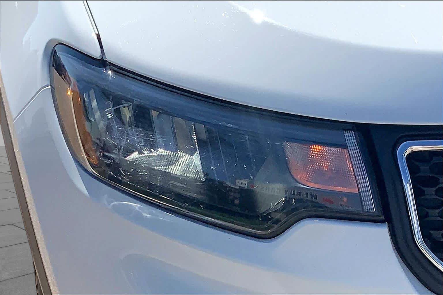 Used 2023 Jeep Compass Latitude AWD/4WD image 28