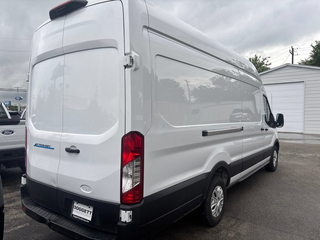 Certified 2023 Ford E-Transit 148 High Roof Extended RWD image 6