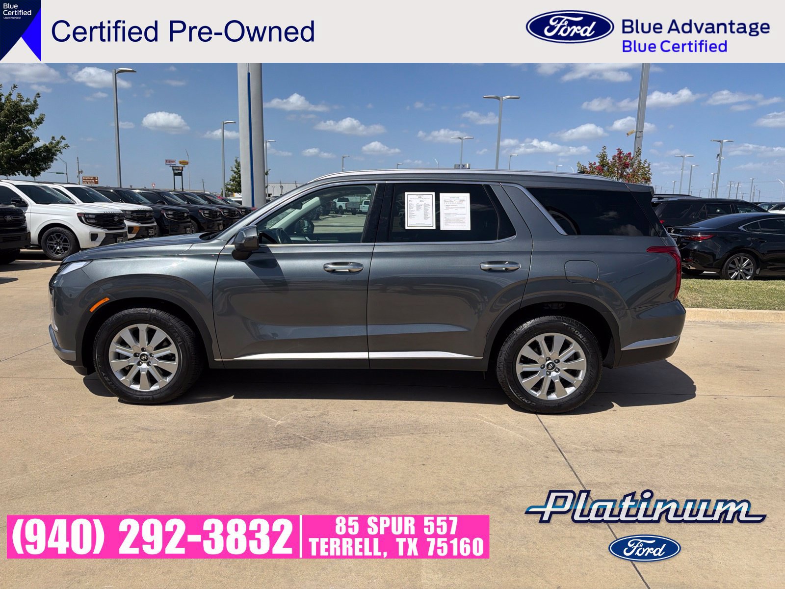 Used 2024 Hyundai Palisade SEL FWD image 2