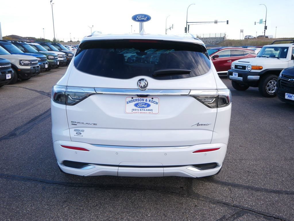 Used 2022 Buick Enclave Avenir image 6