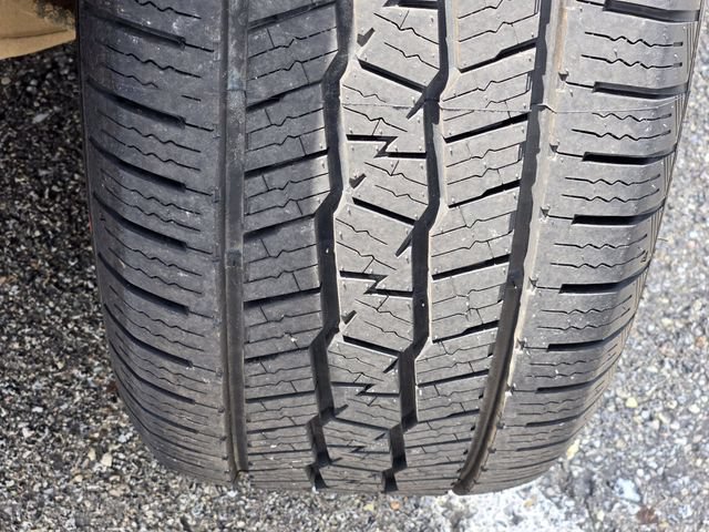 Used 2021 Jeep Grand Cherokee L Limited RWD image 11