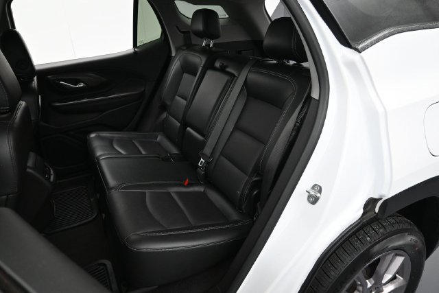 Used 2023 GMC Terrain SLT FWD image 29