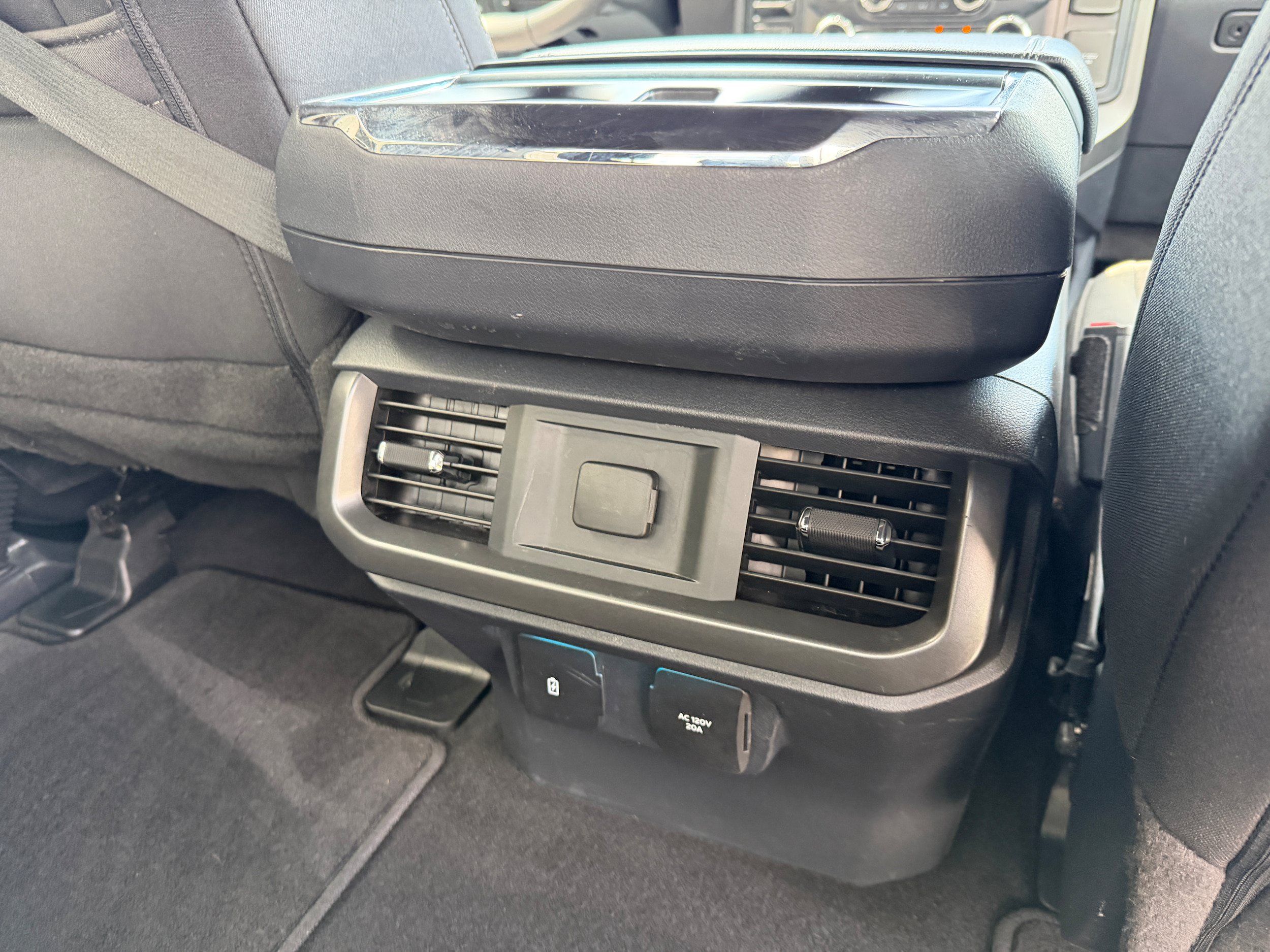 Certified 2024 Ford F150 XLT w/ Equipment Group 302A MID AWD/4WD image 15