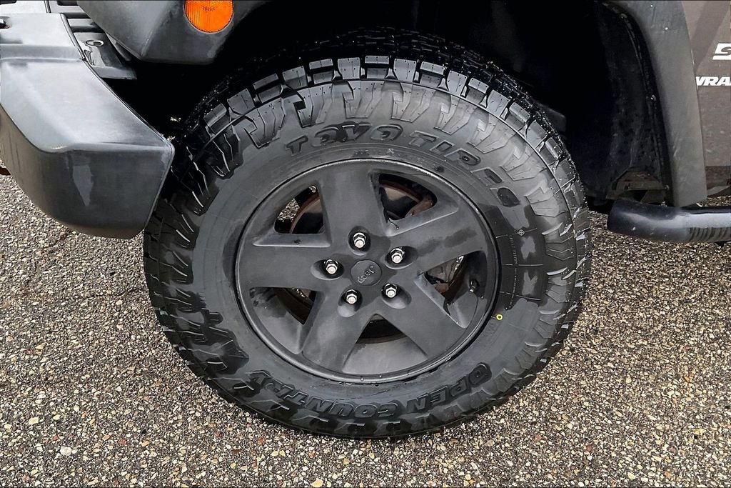 Used 2017 Jeep Wrangler Sport w/ Quick Order Package 24S AWD/4WD image 4