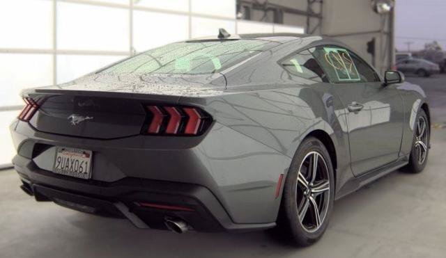 Certified 2025 Ford Mustang Coupe RWD image 2
