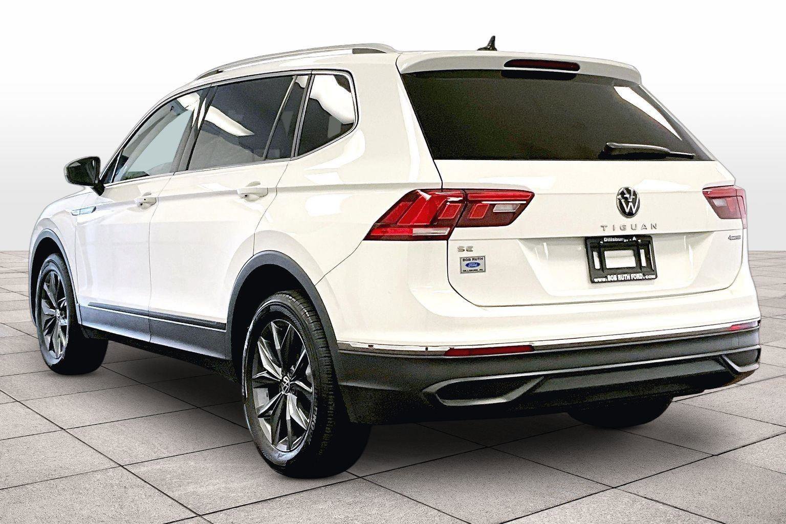 Used 2022 Volkswagen Tiguan SE image 10
