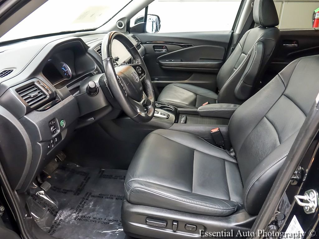 Used 2020 Honda Pilot Touring image 11